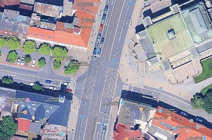 Křižovatka Klatovské a Husovy v Plzni se na pět dní uzavře