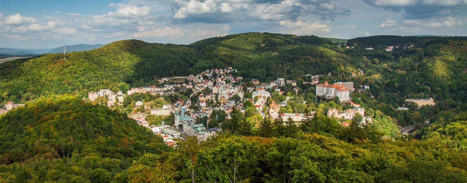 Karlovarský kraj chystá konferenci o své budoucnosti i setkání s hejtmanem