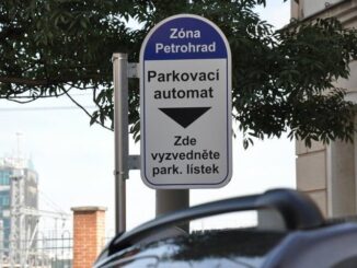 Parkovací zóna Petrohrad se v Plzni rozšíří o 75 míst